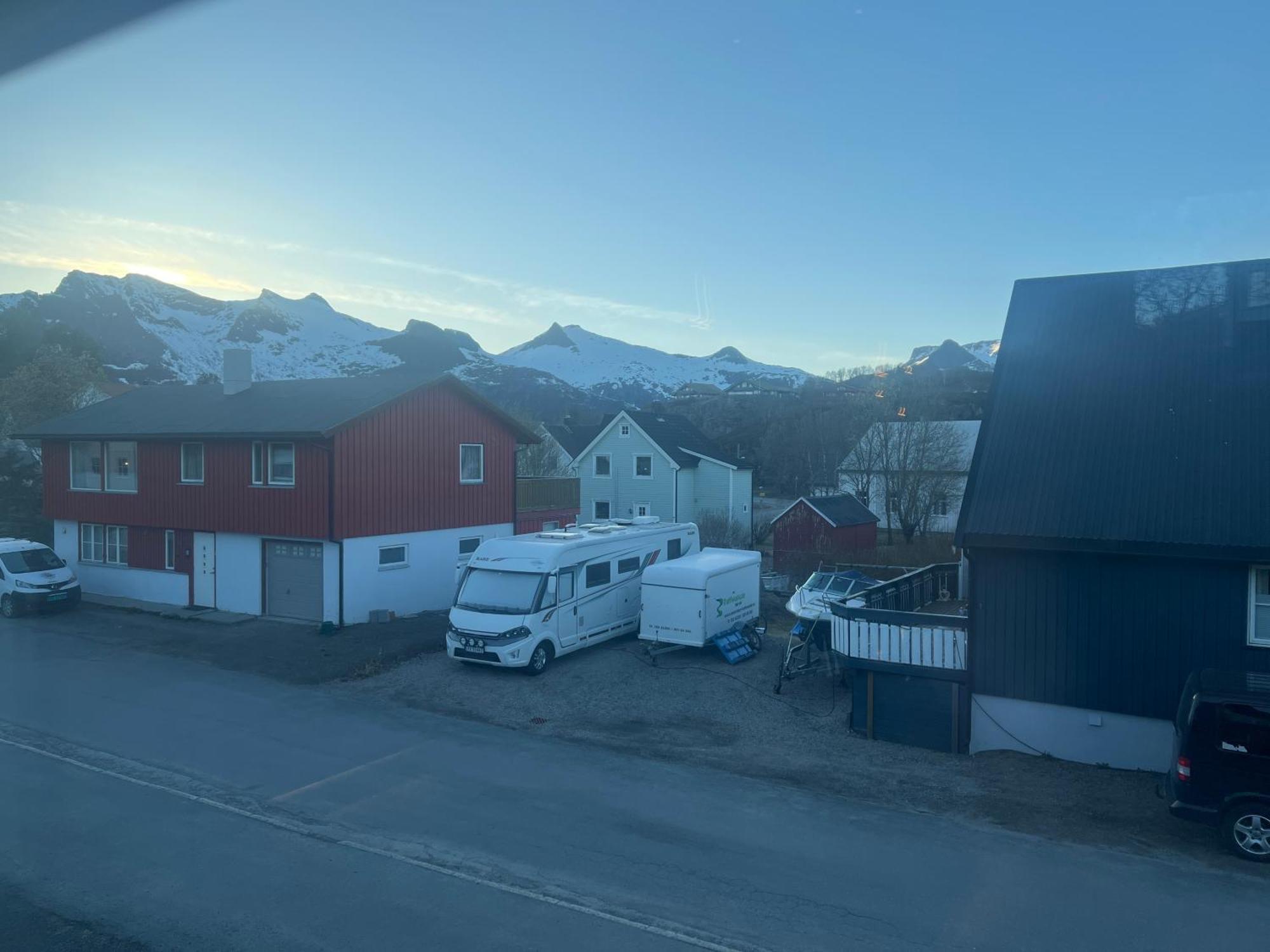 Sommerskaret Kabelvåg Екстериор снимка